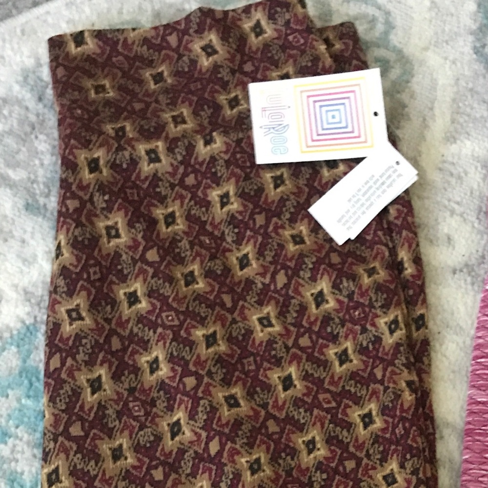 NWT large Lularoe cassie skirt beige red fall!